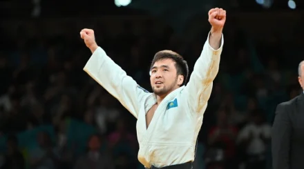Елдос Сметов завоевал серебро на Азиатских играх в Японии
