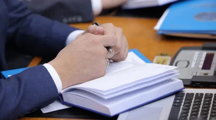 Киберқылмыспен күрес, Қатармен келісім: Құрылтайда төрт заң жобасы қаралып жатыр