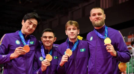   Қазақстан семсерлесушілері 24 жылдан кейін Азия ойындарының чемпионы атанды   