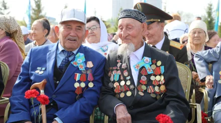 Ко Дню пожилых людей выплатят материальную помощь: в каком регионе выплата больше всего?