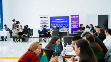 "Жол, жарық, ауыз су": Қостанай тұрғындары «Әділет» партиясына мәселелерін жеткізді