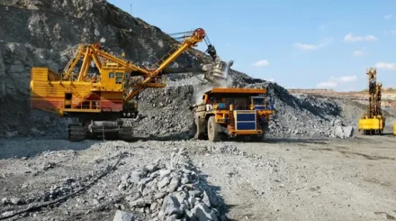 Ұлытаудағы карьерден миллиондаған теңгенің марганец кенін заңсыз шығарғандар ұсталды