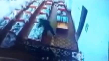 Няня поцарапала ребенка во время сна: в Актюбинской области началось расследование