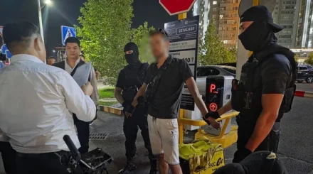 Выдавал себя за подростка: в Шымкенте задержали мужчину, просившего у ребенка интимные фото