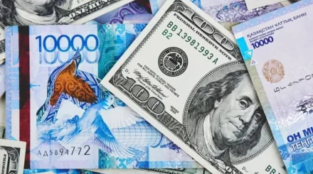 Доллар продолжил рост: курс валют на 2 октября