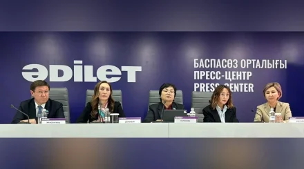 «О себе тоже нельзя забывать»: как партия «Әділет» объединилась с врачами ради здоровья женщин