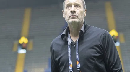 Вячеслав Эрбес Қазақстан құрамасының жеңілісінен кейін бас бапкерді ауыстыруға шақырды