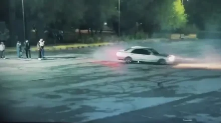 Шымкентте дрифт жасаған жүргізуші 10 тәулікке қамалды