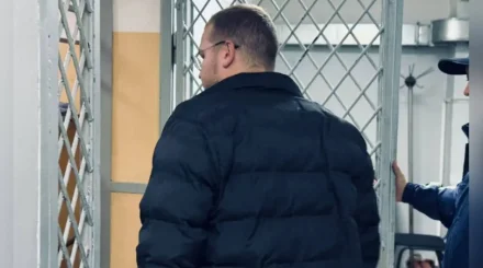 Петропавлда жолда қауіпті маневр жасаған жүргізуші 15 тәулікке қамалды