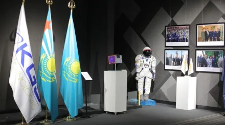 35 лет первому полету казахского космонавта отметили выставкой в Астане