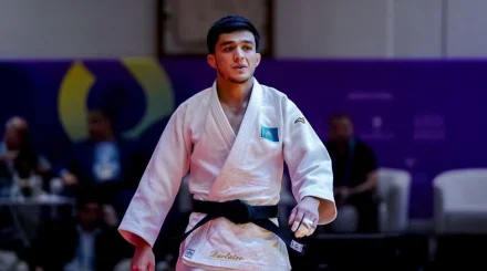 Шерзод Давлатов әлем чемпионатының финалына шықты