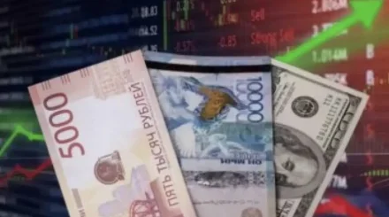 До 452 тенге за доллар: что происходит с курсами валют в Казахстане