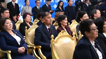   Президент: Көзі ашық, тәрбиелі, заңға бағынатын азамат ең алдымен мұғалімнен тәлім алады   