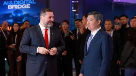 Михаил Ломтадзе показал премьер-министру возможности AI-помощника Kasper