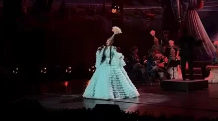   Мәдина Сәдуақасова Қытайда өнер көрсетті   