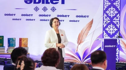 Партия «Әділет» собрала предложения 25 тысяч учителей в рамках акции «Ұстаз айтса»