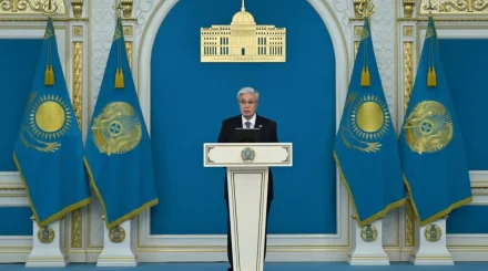 Токаев поздравил учителей с профессиональным праздником