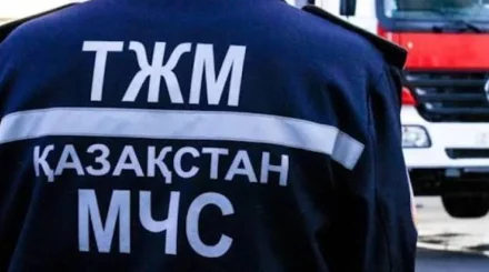  Түркістан облысында екі көлік балшыққа батып қалды 