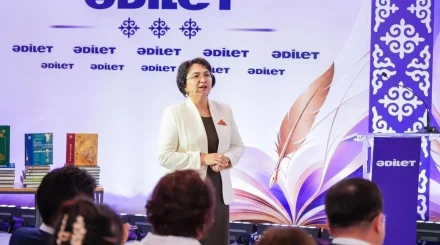 «Ұстаз айтса»: «Әділет» провела встречи с педагогами в 250 школах Казахстана