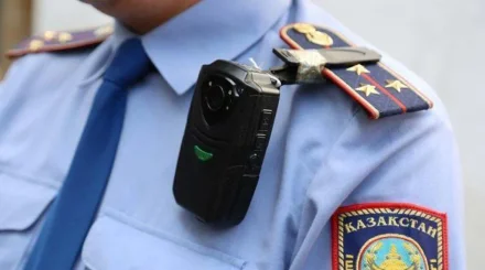 Өскеменде әдепсіз әрекетке ескерту жасаған полицей қаза тапты