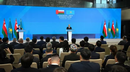 Президент выступил на казахско-оманском бизнес-форуме