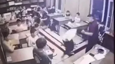 В Алматинской области преподаватель мечети бил подростков: его уволили