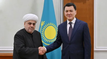 Вице-Президент Ерлан Қарин шетелдік діни көшбасшылардың өкілдерімен кездесті