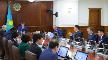 Олжас Бектенов провел заседание Координационного совета по сотрудничеству с МФО
