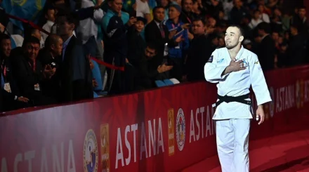  Абылайхан Жұбаназар әлем чемпионатының қола медалі үшін бақ сынайды   