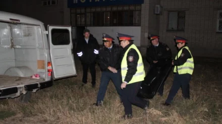 Подросток и девочка спрыгнули с многоэтажки и погибли в Уральске