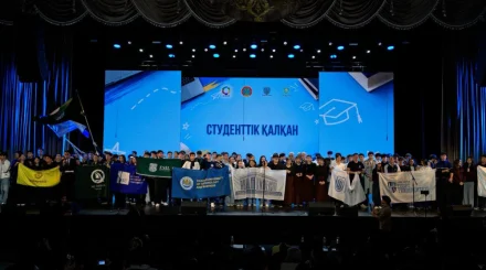 Жат ағымдарға тосқауыл: елордалық студенттер өзекті мәселелерді театр тілімен қалай жеткізді?