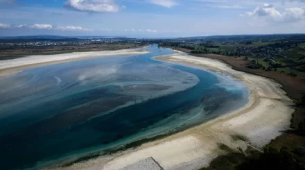 Одно из самых живописных озер Европы потеряло 568 млрд литров воды