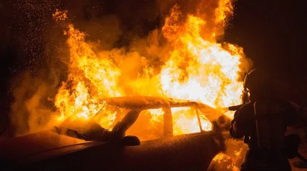 Ужасное ДТП близ Щучинска: на трассе сгорели два автомобиля (ВИДЕО)