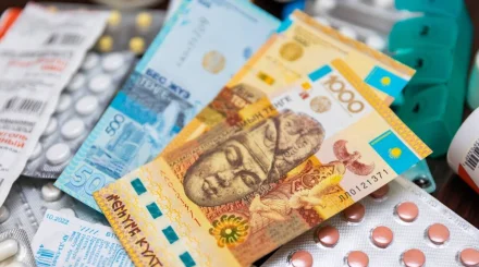 Шетелде 12 есе арзан: Қазақстандық науқастар қажетті дәріні неге таба алмай отыр?
