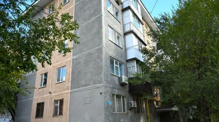 Жылу құбыры мен шатыры ауысты: Ақтөбеде көпқабатты үйлерді жөндеуге 1,7 млрд теңге жұмсалды