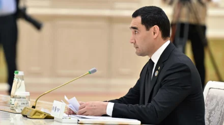  Алты елдің президенті Консультативтік кездесуде сөз сөйледі   