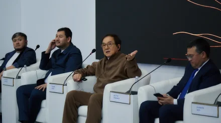 «Мұншама сыйлықты ешбір елден алып көрмедім»: Джеки Чан Қазақстандағы түсірілім туралы айтты