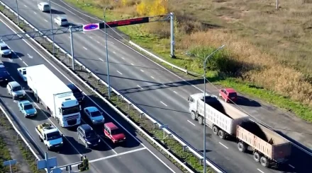 Небесный патруль: в Петропавловске дроны следят за водителями