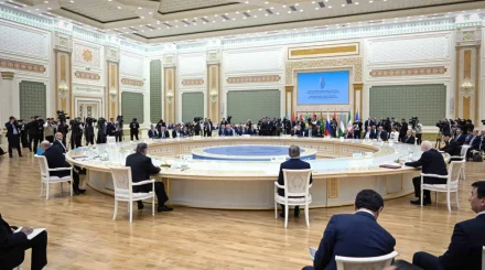 Глава государства также считает необходимым расширять международные связи Содружества
