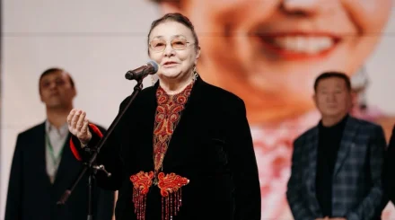   Жібектей өрілген өнер өрнегі   