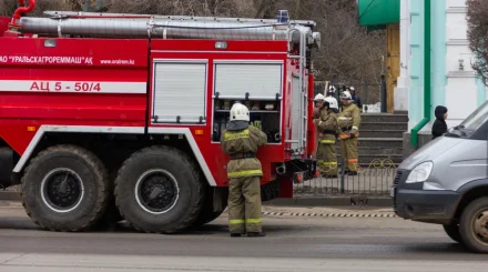 Астанада тұрғын үй кешенінен өрт шығып, үш адам жанып кете жаздады (ВИДЕО)