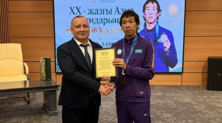 Алматыда Әлем және Азия ойындарының жүлдегерлеріне оқу гранты табысталды