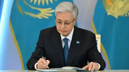 Мемлекет басшысы Премьер-министрмен  және Құрылтай төрағасымен консультациялар өткізді