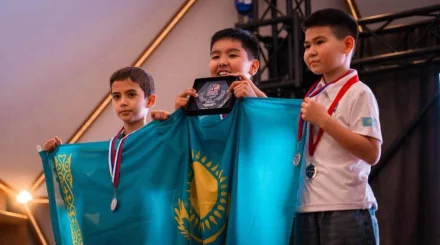 Юные шахматисты Астаны принесли Казахстану все три золота чемпионата Азии