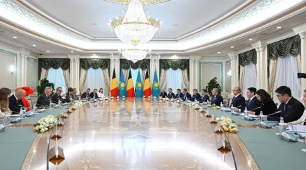 Президент Бельгиялықтар Королімен және Патшайымымен кеңейтілген құрамда келіссөз жүргізді