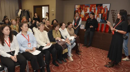 Home Credit Bank Қарағандыда әйелдердің қаржылық мүмкіндіктеріне арналған семинар өткізді