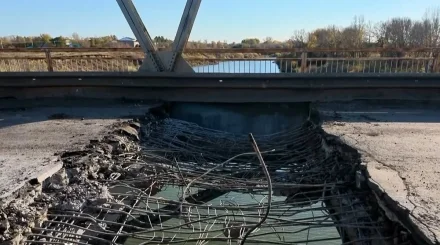 Мост в никуда: почему переправа в Покровке годами не выходит из ремонта