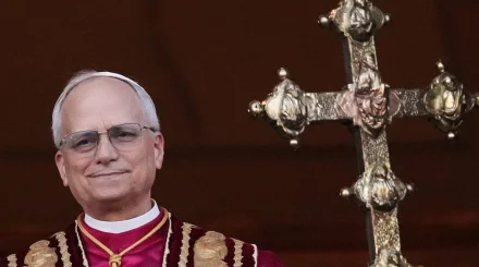 Папа римский Лев XIV госпитализирован для операции на лёгком