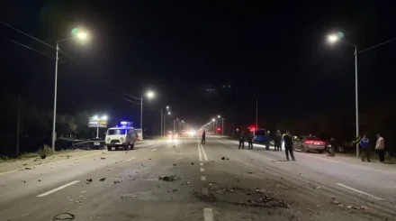 КамАЗ и два мотоцикла столкнулись в Костанайской области: есть погибший