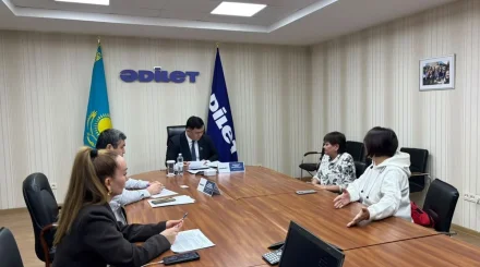«Квартиру заберем»: пенсионерка пожаловалась депутату «Әділет» на угрозы коллекторов